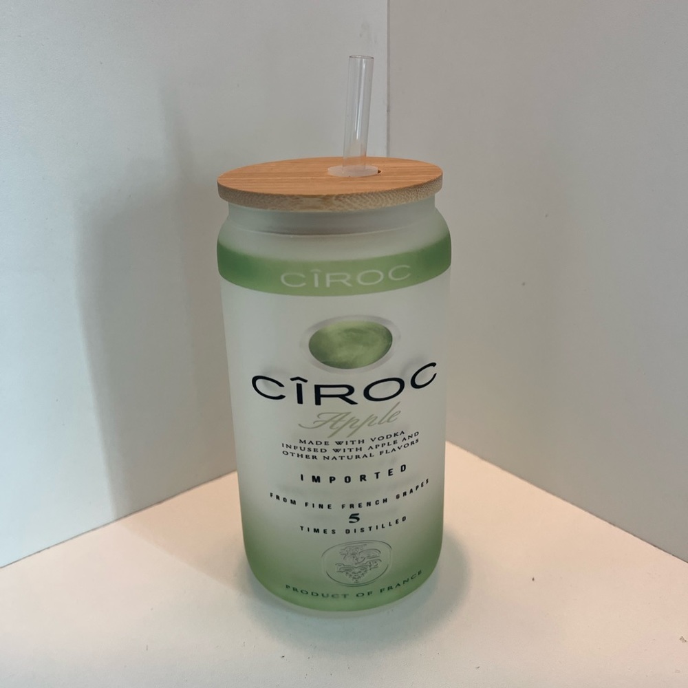 FROSTED GLASS APPLE CIROC CUP